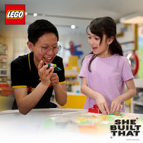 ODKRYJ PROGRAM ONA TO ZBUDOWAŁA W SKLEPIE LEGO® STORE!